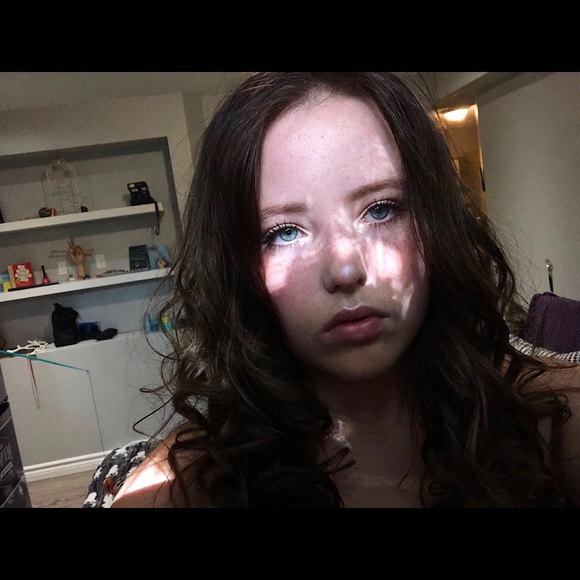 Meet your Posher, Sarah - Picture 1 of 4